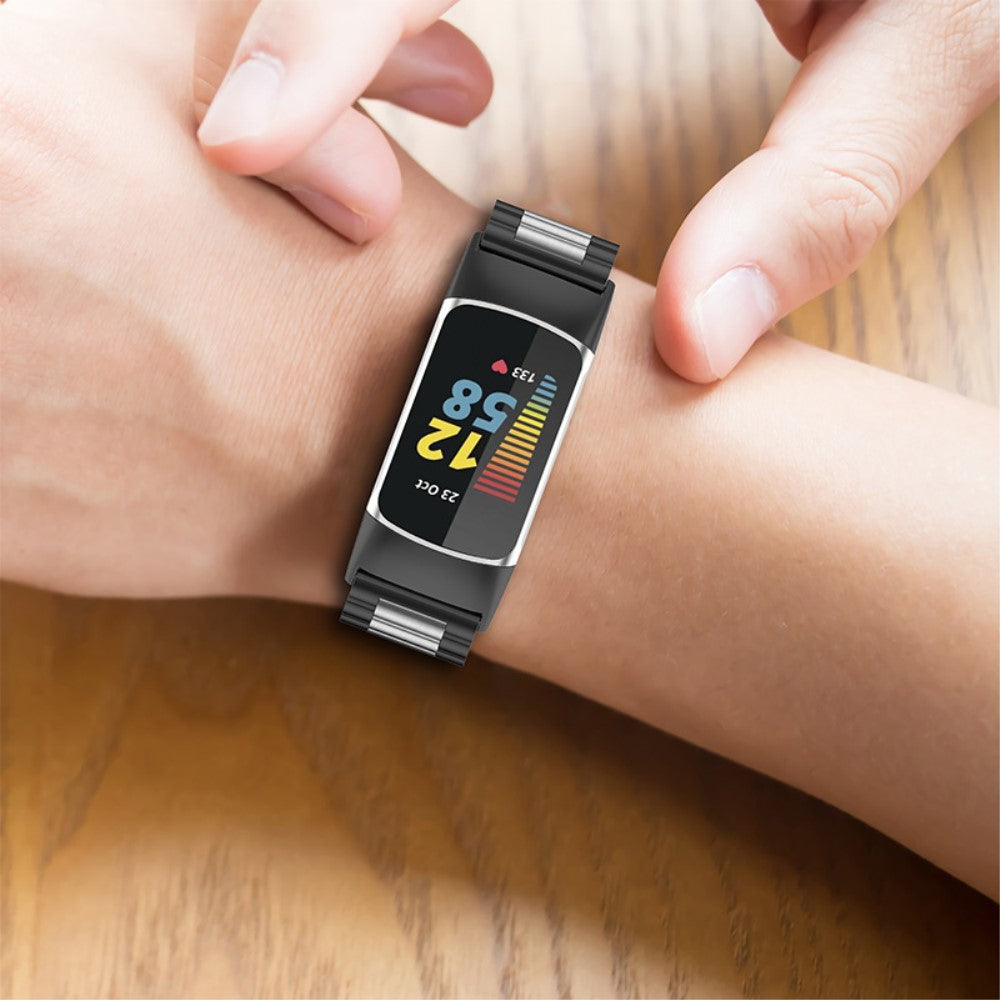 Rigtigt Slidstærk Metal Rem passer til Fitbit Charge 5 Levere