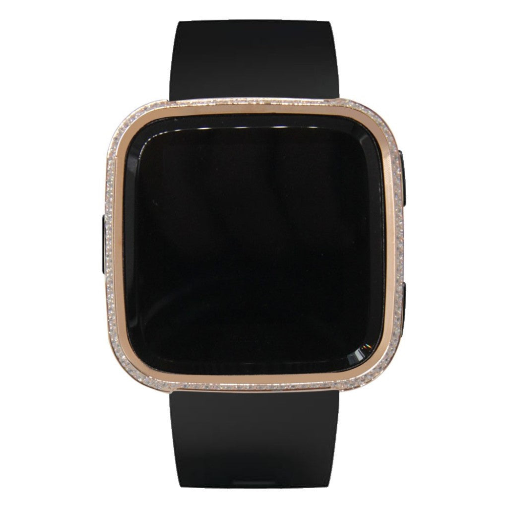 godt-metal-og-rhinsten-cover-passer-til-fitbit-versa-1_3.jpg Godt Metal og Rhinsten Cover passer til Fitbit Versa 1 Levere